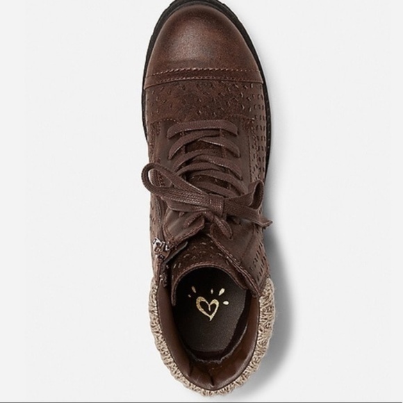 New Justice Sweater Knit Perforated Hiking Boots Size 12 - Picture 2 of 15